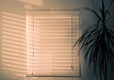 Limpeza de cortinas e persianas