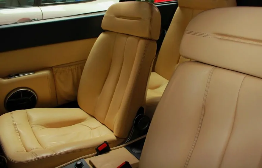 Como lavar o estofado do carro? Veja nossas dicas